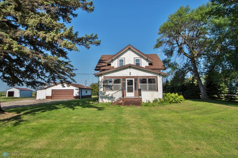 9525 148 St S, Barnesville, MN 56514