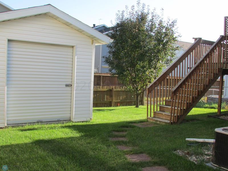 903 Woodbridge Cir NE, Dilworth, MN 56529