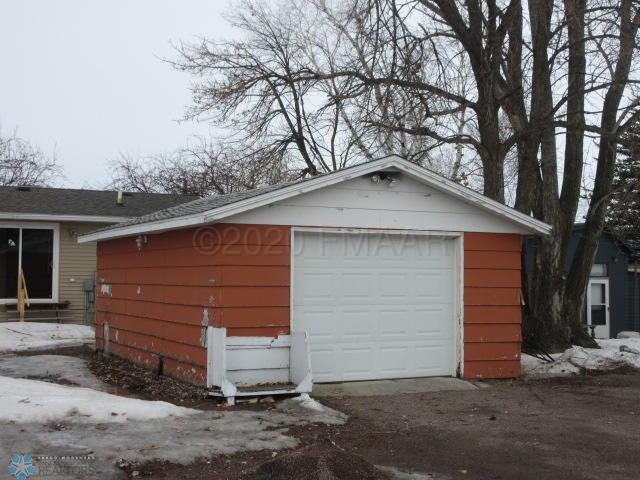 103 1 St, Shelly, MN 56581