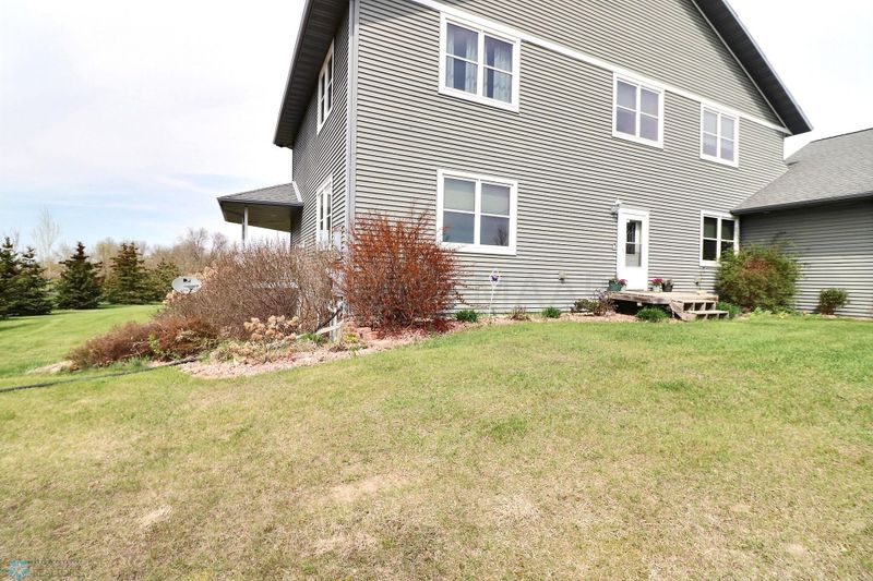 13980 East Rd, Lake Park, MN 56554