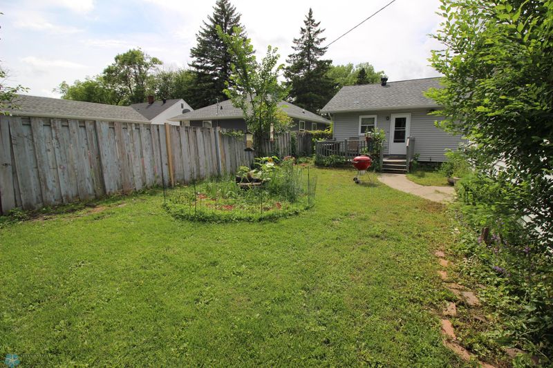 1602 4th St S, Moorhead, MN 56560
