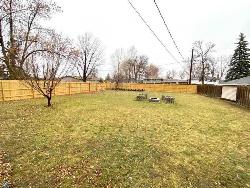 214 2 St N, Sabin, MN 56580