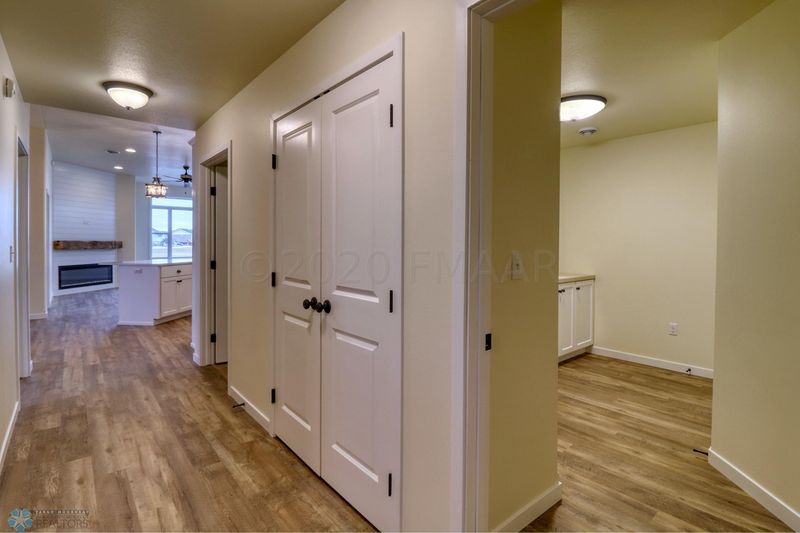 4531 12th St S, Moorhead, MN 56560