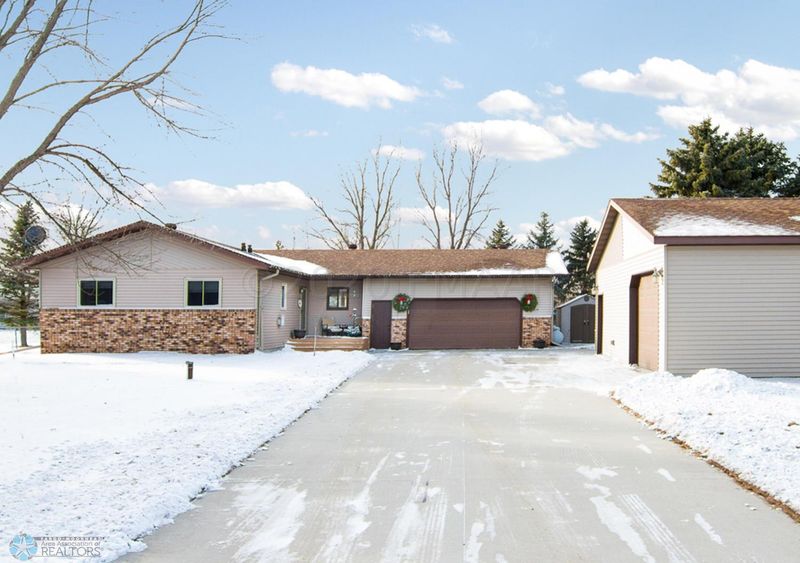 7075 42 St N, Moorhead, MN 56560
