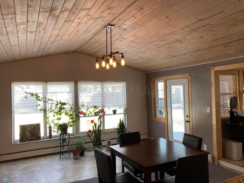 710 6 St, Hawley, MN 56549