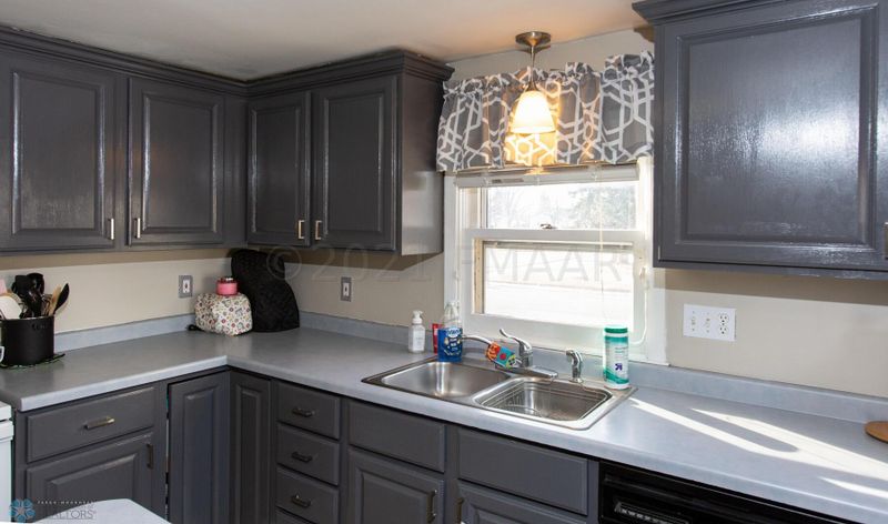 801 17th St N, Moorhead, MN 56560