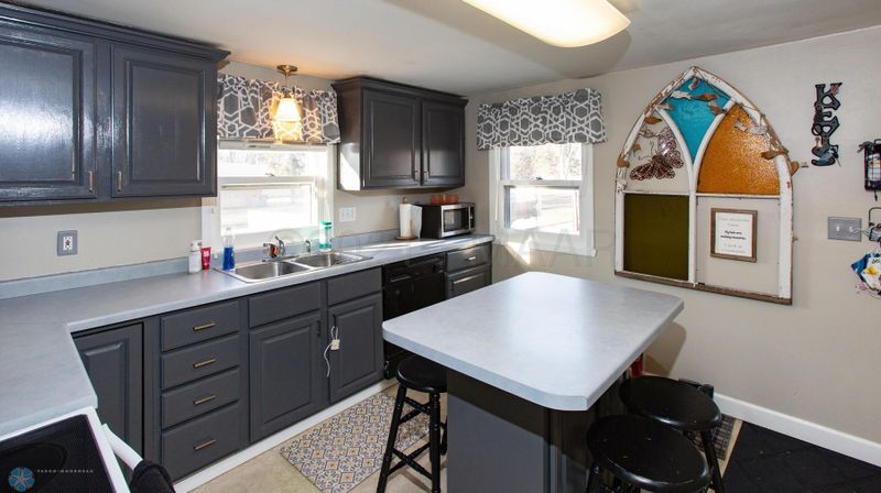801 17th St N, Moorhead, MN 56560