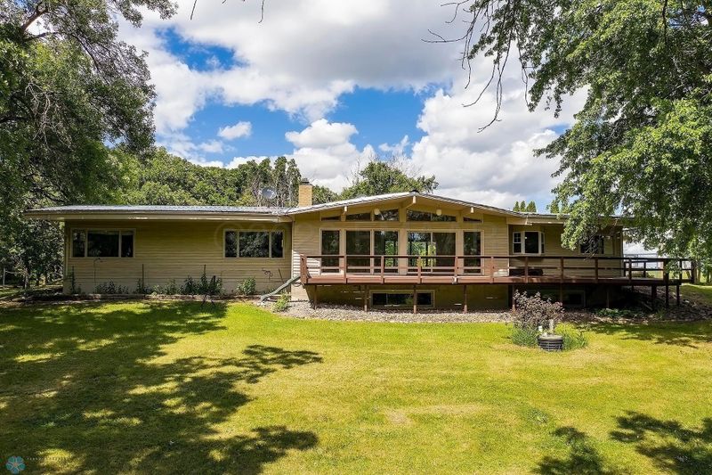 10001 3rd St S, Moorhead, MN 56560