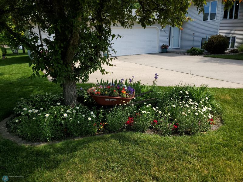 605 9th Ave SE, Barnesville, MN 56514
