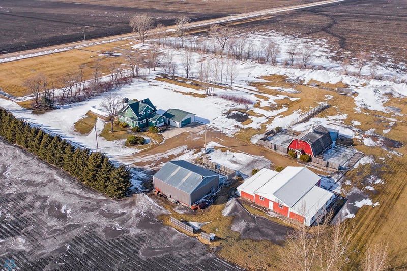 8496 110 St S, Sabin, MN 56580
