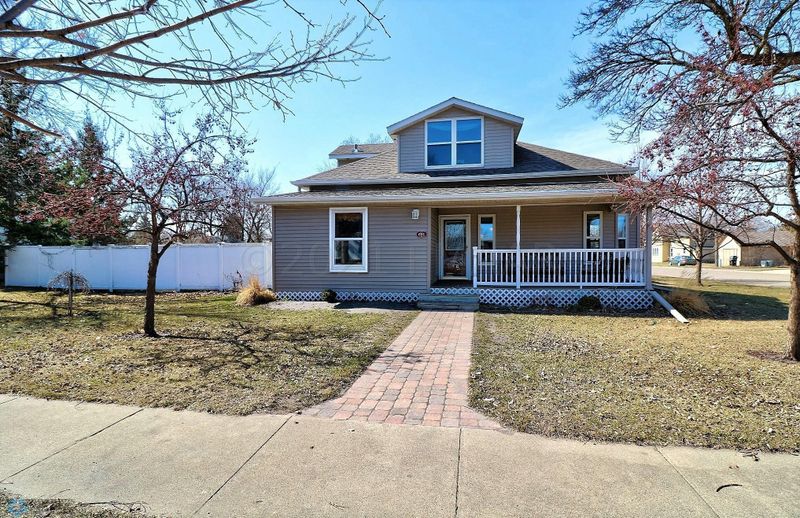 601 4 St SE, Barnesville, MN 56514