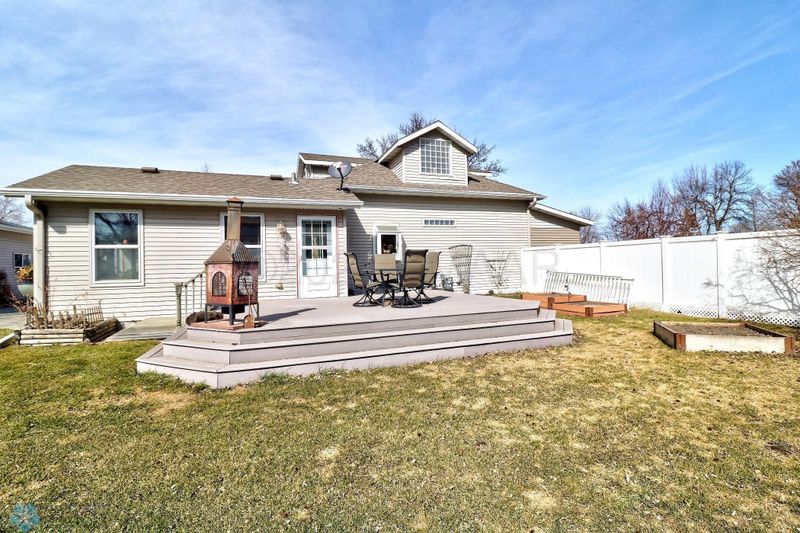 601 4 St SE, Barnesville, MN 56514