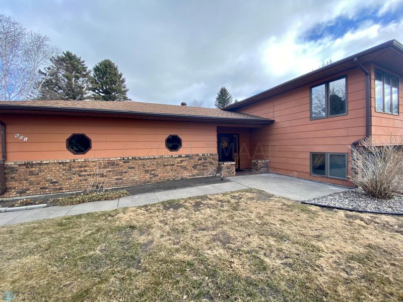 601 7 Ave SE, Barnesville, MN 56514