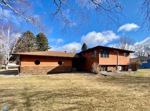 601 7 Ave SE, Barnesville, MN 56514