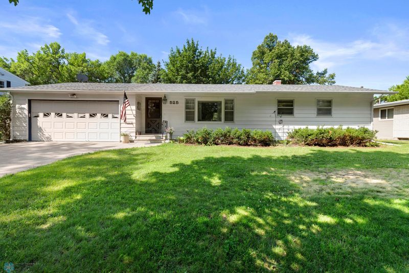 525 Cedar Ln, Moorhead, MN 56560