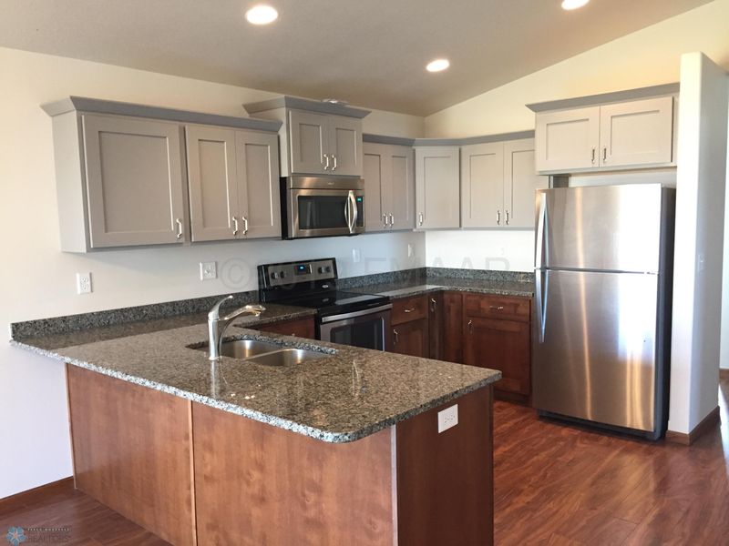 3366 26th St S, Moorhead, MN 56560