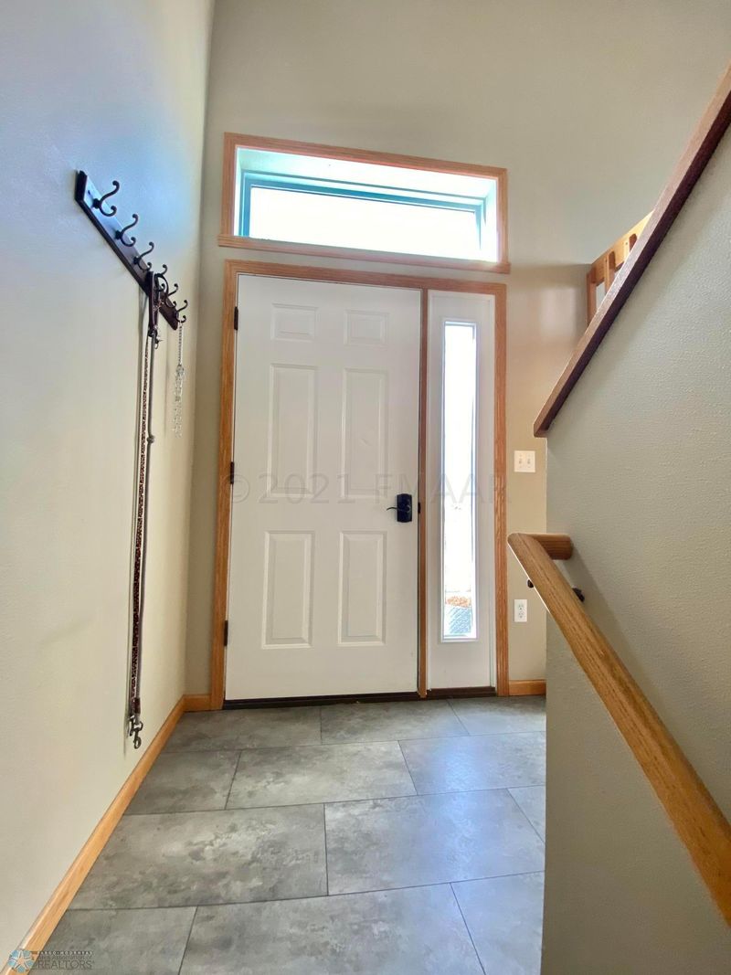 4445 16th St S, Moorhead, MN 56560