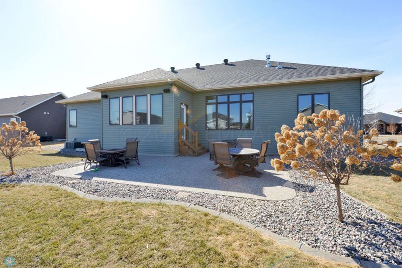1536 36th Ave S, Moorhead, MN 56560