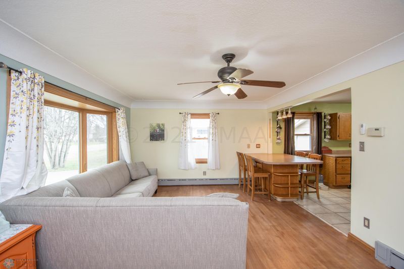 206 3 St NW, Dilworth, MN 56529