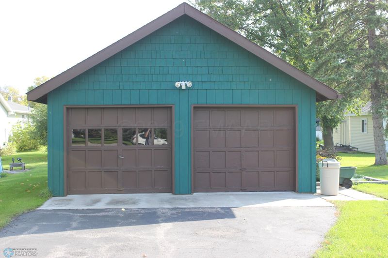 204 7th St E, Ada, MN 56510