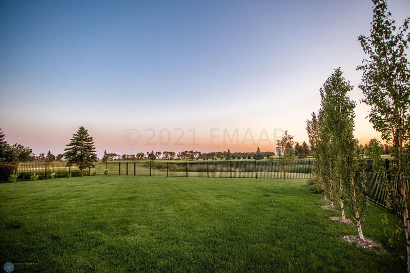 3025 41st Avenue Ct S, Moorhead, MN 56560