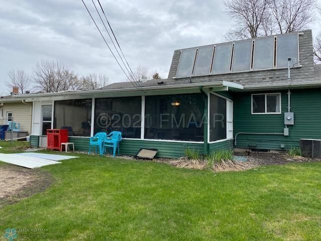929 21st Ave S, Moorhead, MN 56560