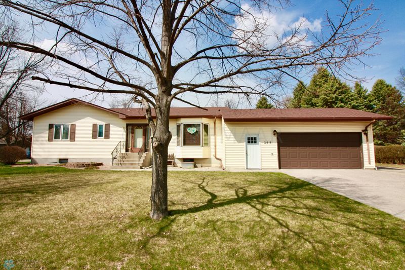 248 Crescent Dr, Breckenridge, MN 56520