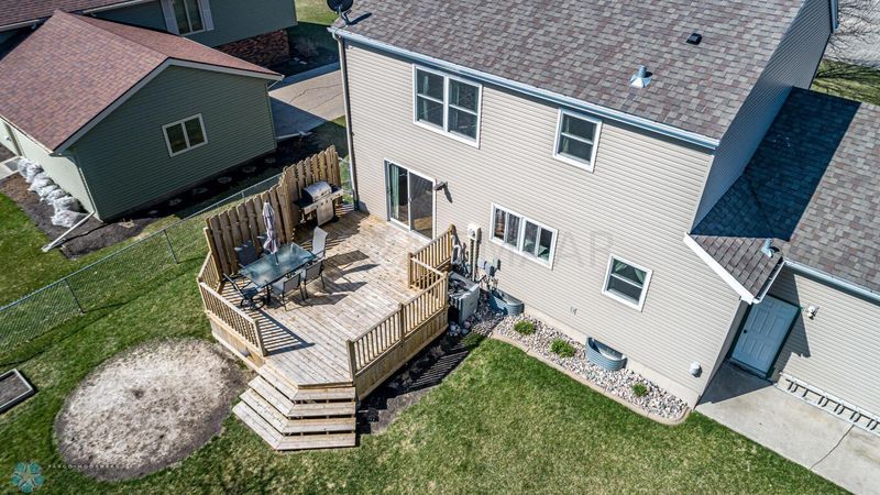 1232 17th St N, Moorhead, MN 56560
