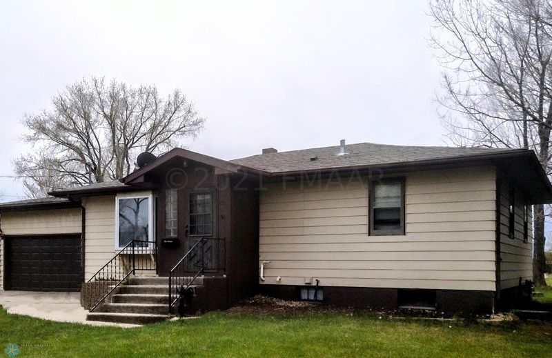 22 4 St SW, Dilworth, MN 56529