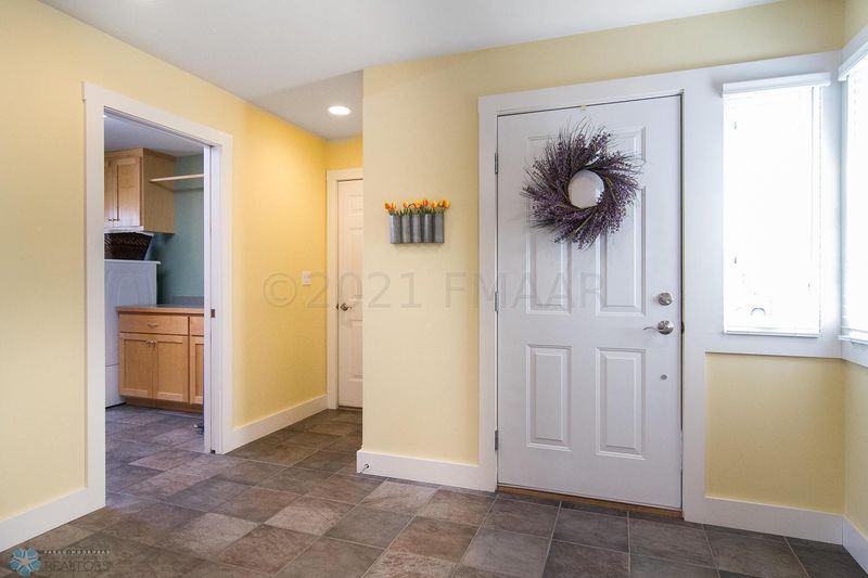 110 48th Ave SW, Moorhead, MN 56560