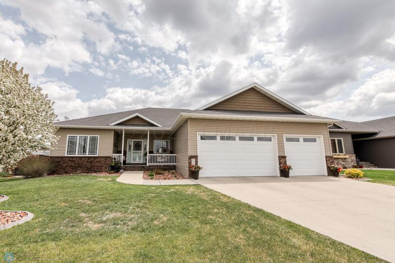 1410 36 St S, Moorhead, MN 56560