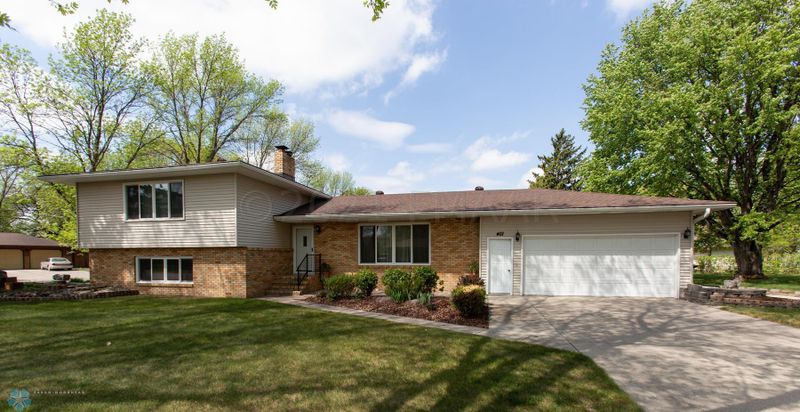 407 10 St S, Barnesville, MN 56514