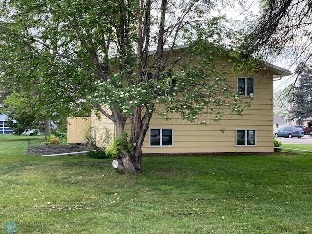 303 W 1st Ave S, Ada, MN 56510