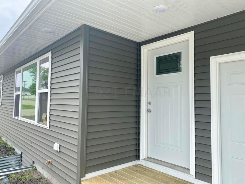 208 5 Ave NW, Barnesville, MN 56514