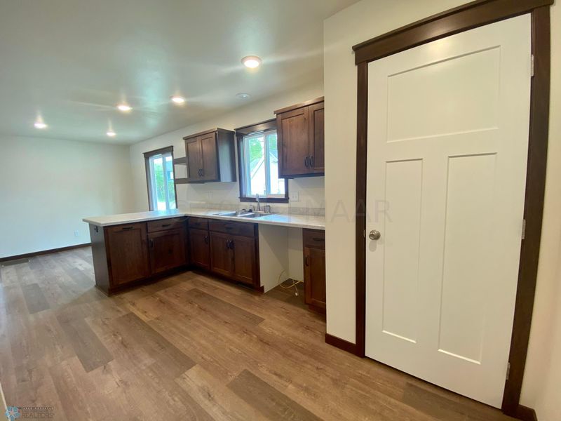 208 5 Ave NW, Barnesville, MN 56514