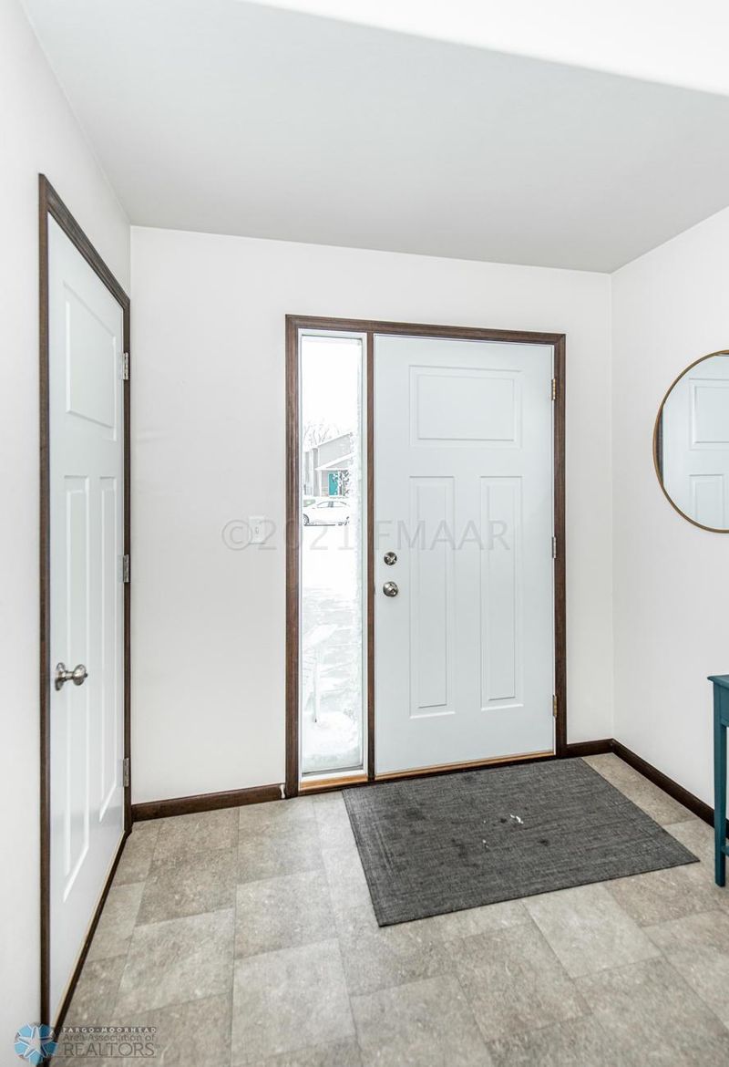 3736 30 St S, Moorhead, MN 56560