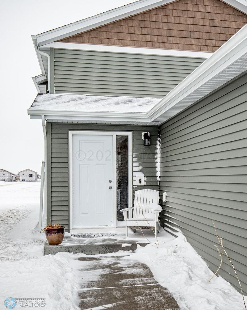 3736 30 St S, Moorhead, MN 56560