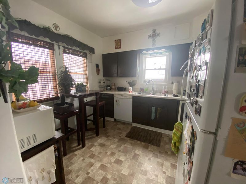 426 5th St S, Moorhead, MN 56560