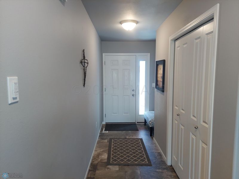 1202 44th Ave S, Moorhead, MN 56560