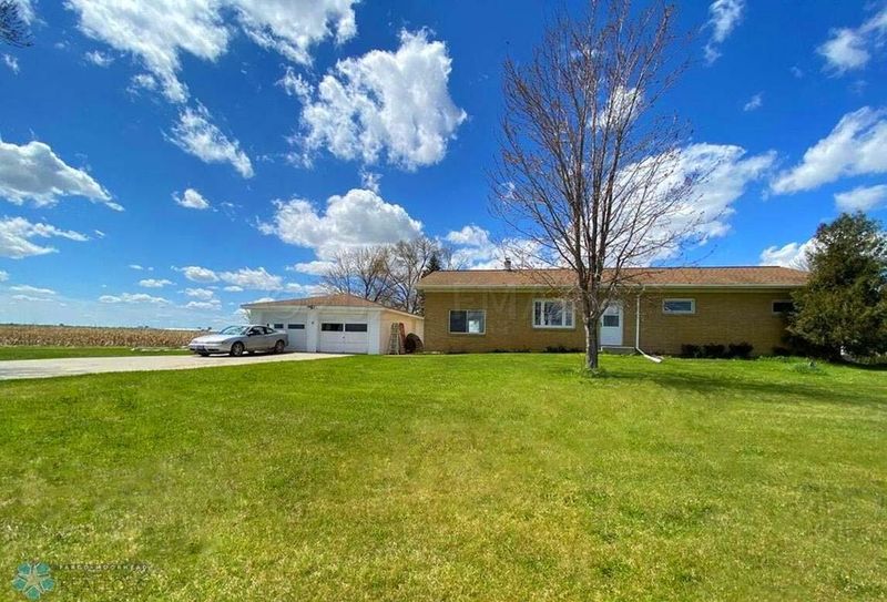 3601 28 St N, Moorhead, MN 56560
