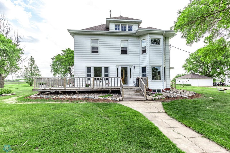8629 100 Ave S, Sabin, MN 56580