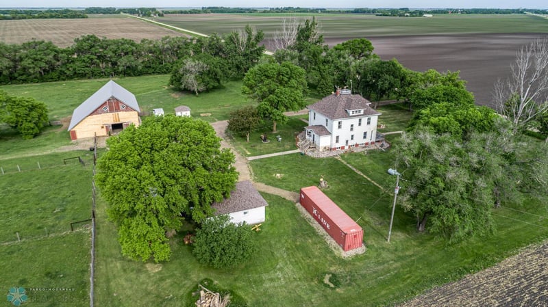 8629 100 Ave S, Sabin, MN 56580