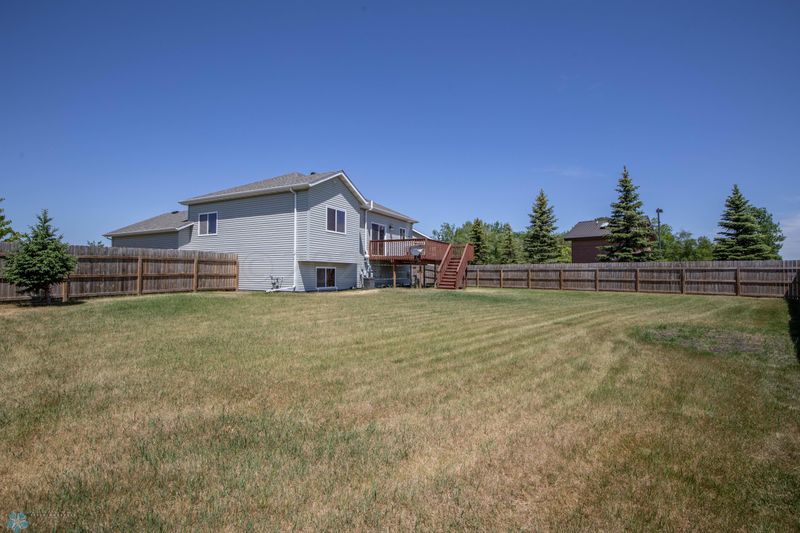 3944 13th St S, Moorhead, MN 56560