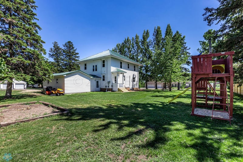 201 2 Ave, Hitterdal, MN 56552