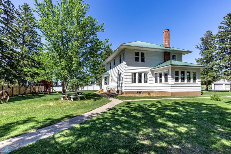 201 2 Ave, Hitterdal, MN 56552