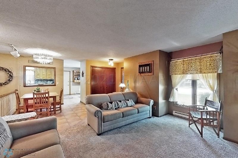 1906 13th Ave N, Moorhead, MN 56560