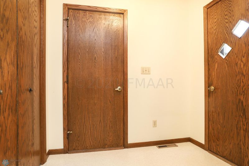 417 Rensvold Blvd, Moorhead, MN 56560