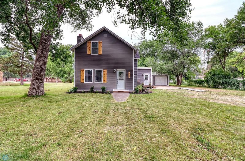 517 Eglon Ave S, Glyndon, MN 56547