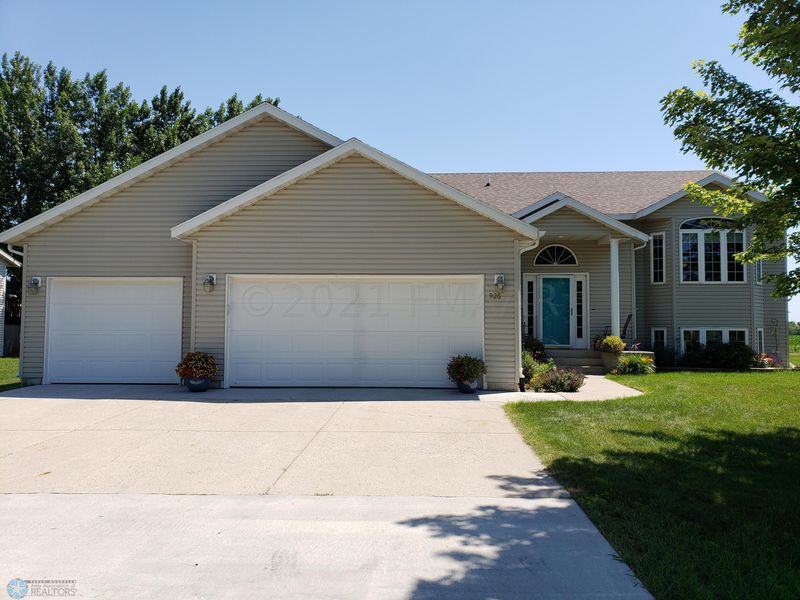 926 Lund Ave S, Glyndon, MN 56547