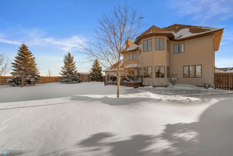 3048 41st Ave S, Moorhead, MN 56560